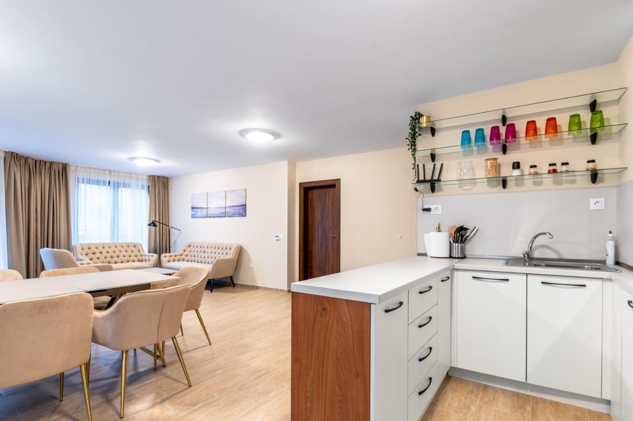 Chic 2Bd Flat With Modern Furniture On Aldomirovska By Flat Mаnager Apartment Sofia Exterior photo